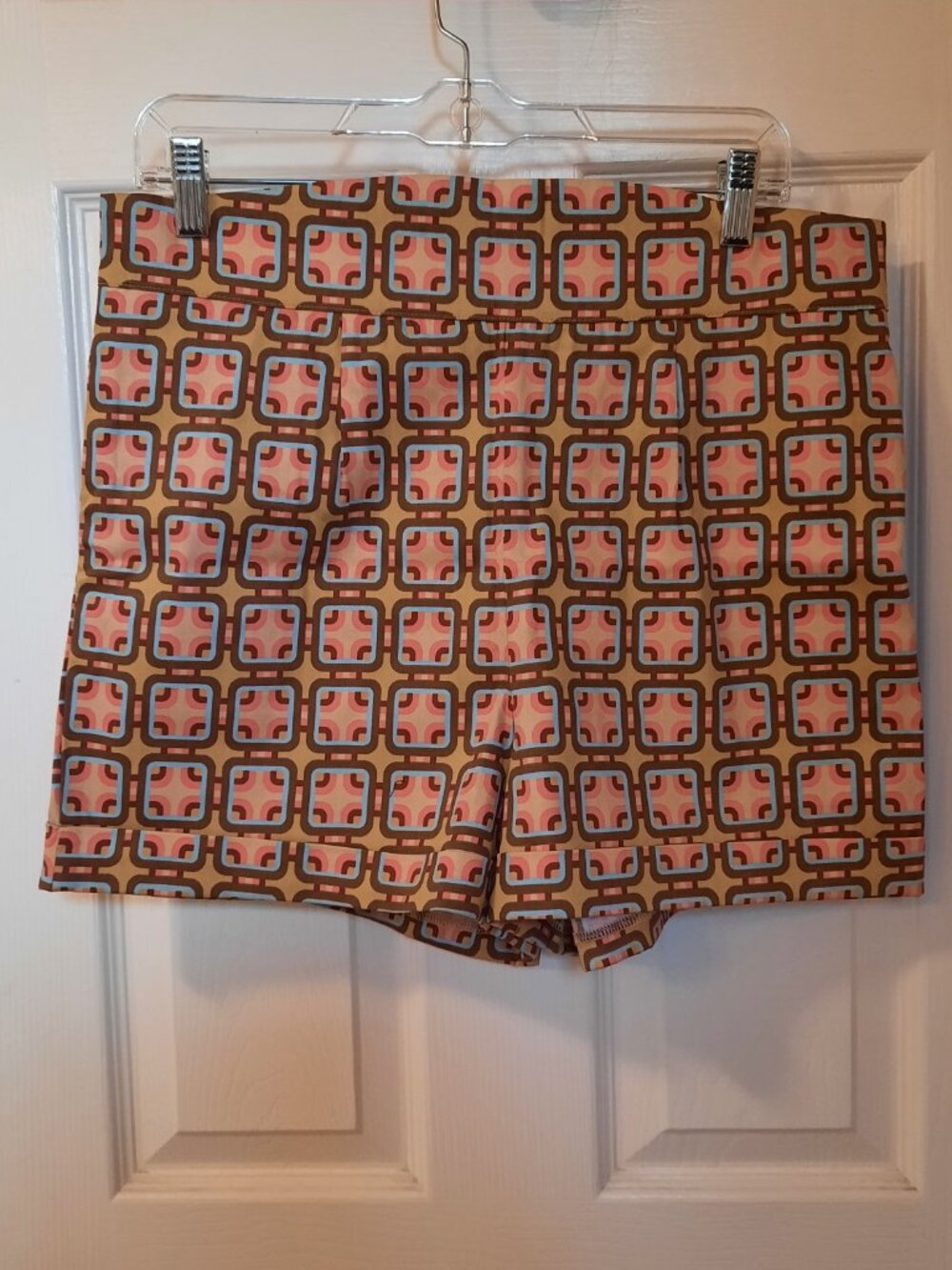 Pinup Couture Gold Room shorts NWT - Picture 2 of 2